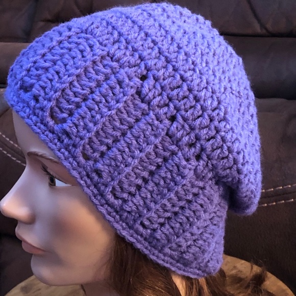 Winter hat lavender slouchy hat - Picture 2 of 6